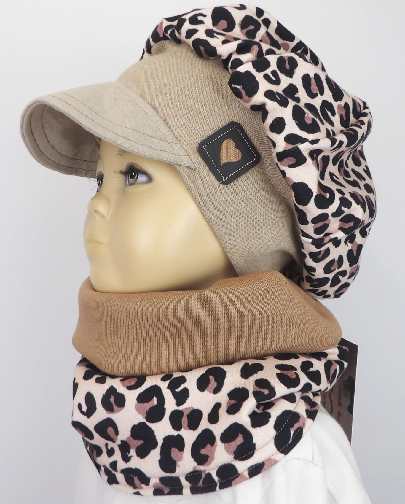 Ballonmütze mit Schirmchen gefüttert LEO